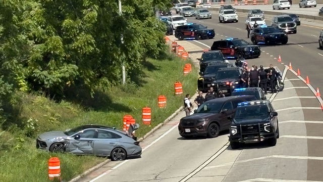 West Allis police chase into Milwaukee, driver arrested on I-43