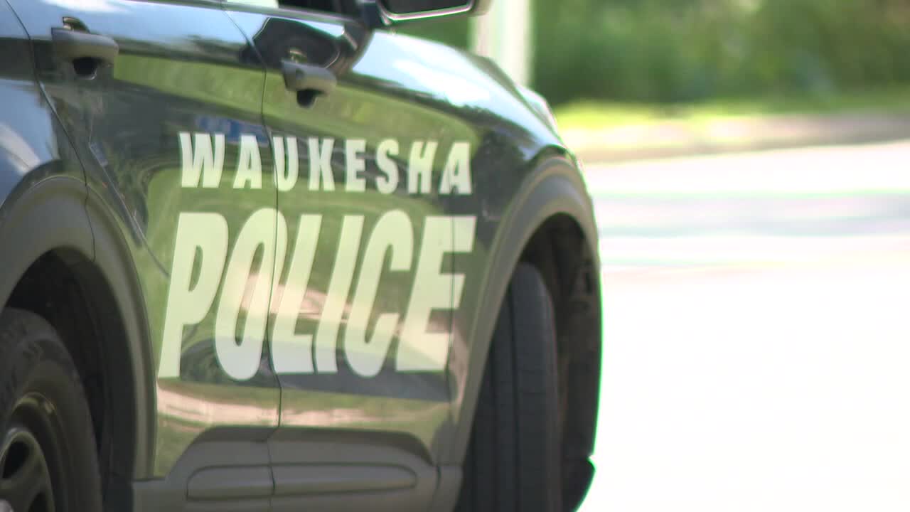 Waukesha 2-vehicle crash on Grandview Boulevard; driver arrested for OWI