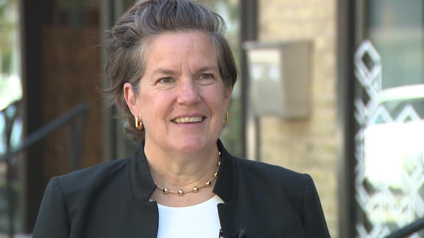 Wisconsin governor race: Missy Hughes suspends campaign