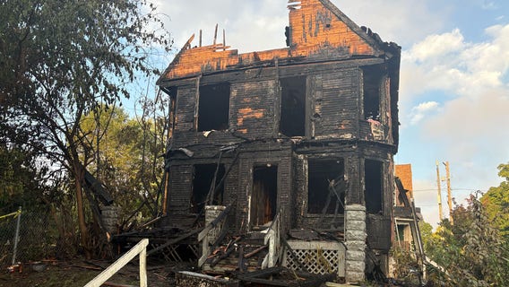 Milwaukee house fire near 38th and Wright; cause under investigation