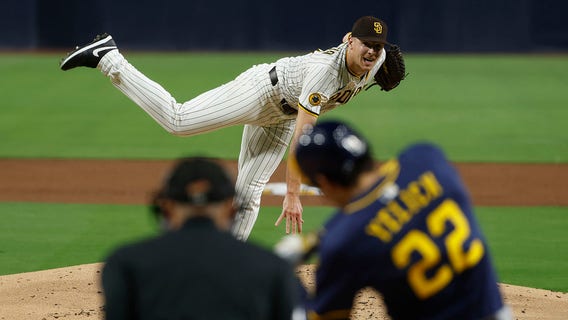 Brewers lose to Padres, San Diego clinches postseason berth