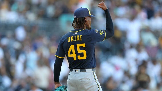 Milwaukee Brewers clinch MLB's best record, top seed of postseason