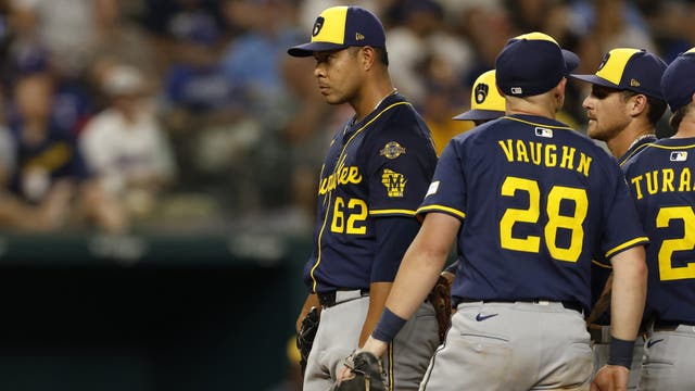 Brewers lose to Rangers, giving Milwaukee 11th scoreless game this season