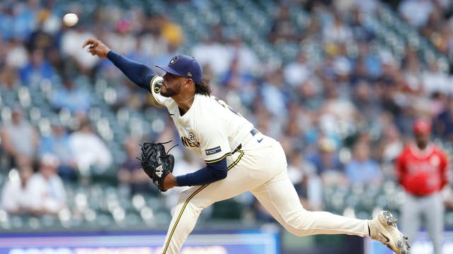 Brewers beat Angels; Peralta wins his NL-best 17th, Yelich goes deep