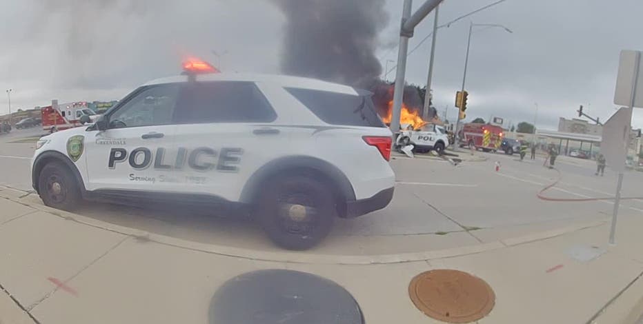 Greendale police chase ends with fiery squad crash in Franklin