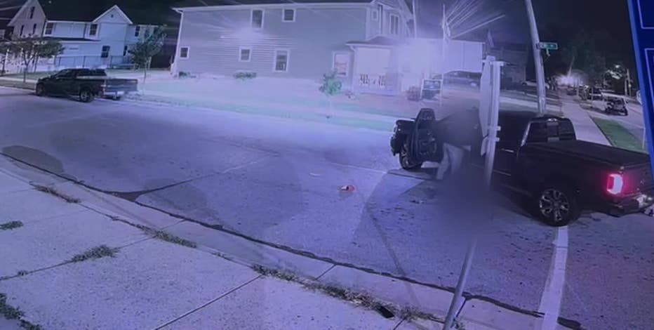 Off-duty Racine police officer hits, injures pedestrian