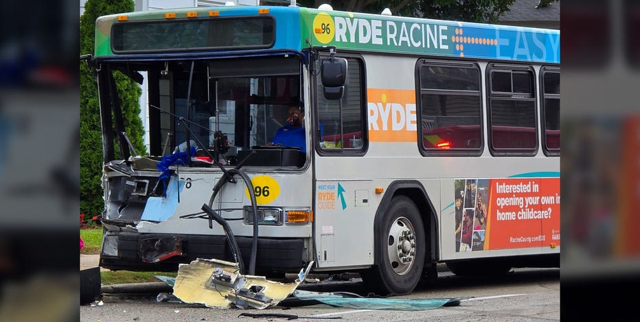 Racine crash, 16th and Murray; 11 injured, 20-year-old driver arrested