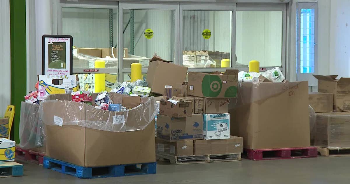 SNAP benefits at risk as shutdown enters 3rd week; Wisconsin pantries ...