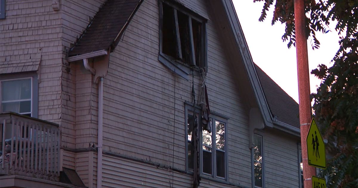 Milwaukee apartment fire at Holton and Lloyd; man rescued | FOX6 Milwaukee