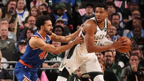 Antetokounmpo, Rollins lead Bucks past Knicks in Milwaukee