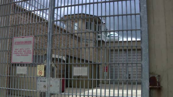 Ex-Waupun prison officer guilty, smuggling contraband for bribes