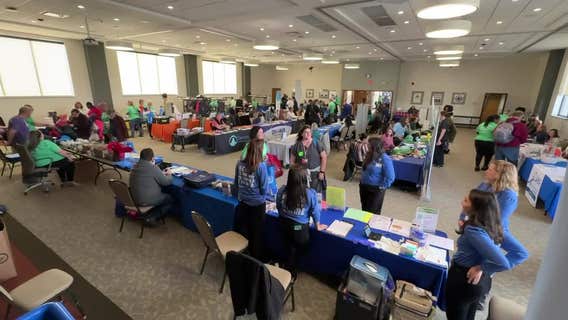 United Way hosts Project Homeless Connect in Waukesha; offers laptops, support