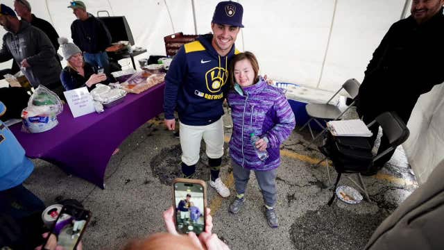 Buddy on the Brewers; Sal Frelick finds home in Best Buddies chapter