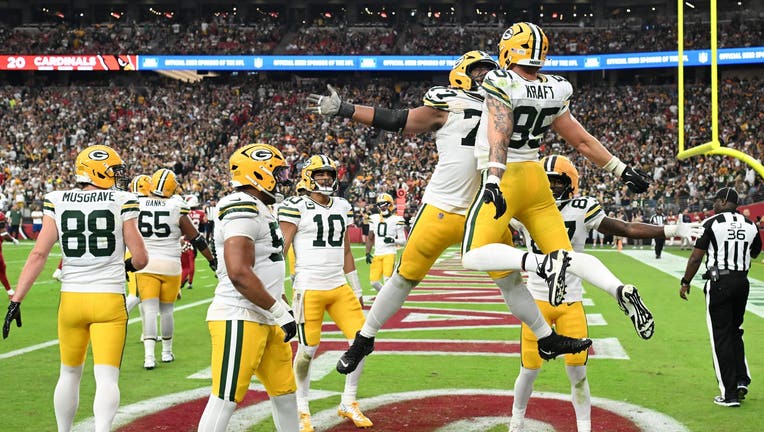 Packers beat Cardinals in Arizona, NFL's second-oldest rivalry