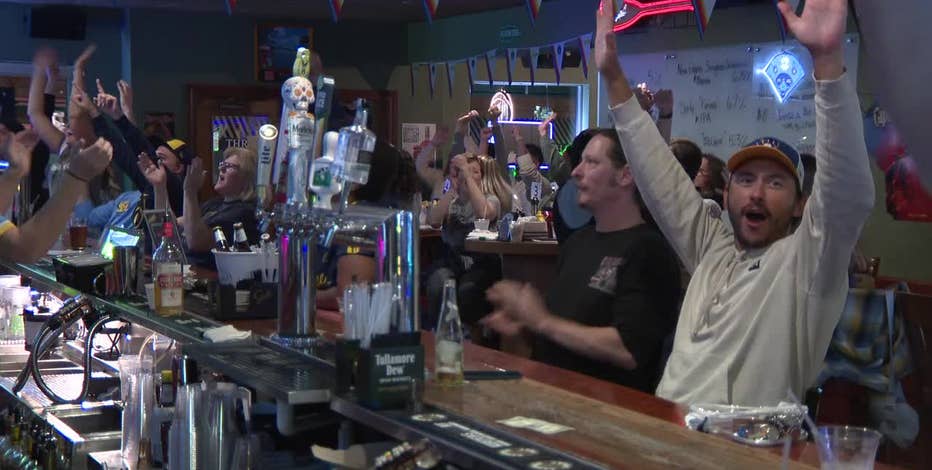 Brewers fans pack bars, ride emotions during tense NLDS Game 5 showdown