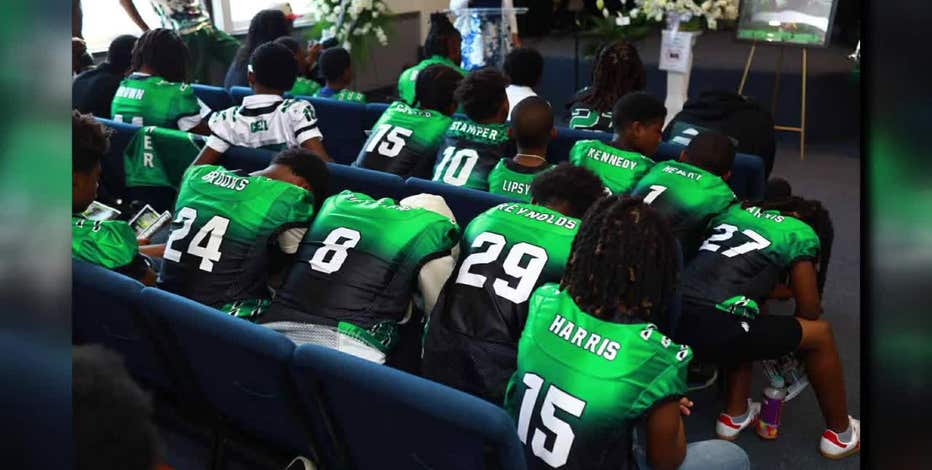 Milwaukee youth football team honors fallen teammate, aims for nationals