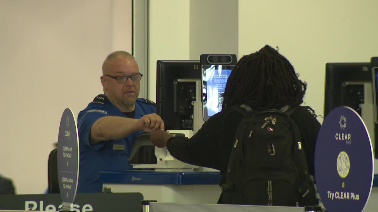 Government shutdown; traveling by air expected to lead to delays