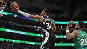 Bucks beat Mavericks, Antetokounmpo scores 15 of his 30 points in 4th quarter