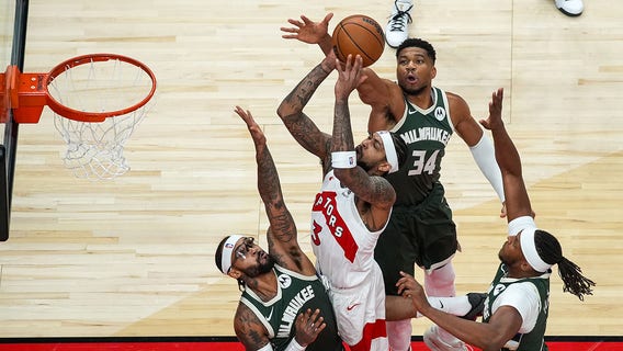 Raptors rout Bucks, Giannis Antetokounmpo scores 22 points