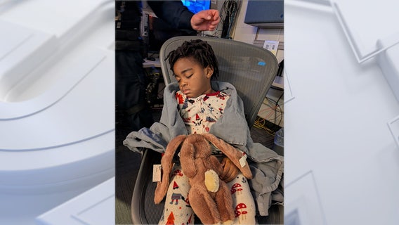 Milwaukee police: Non-verbal child found, reunited with parents