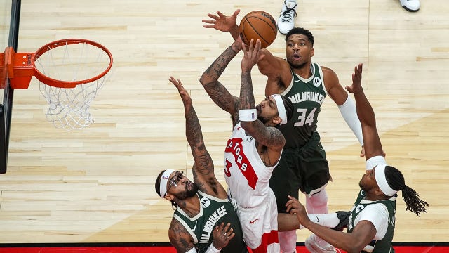 Raptors rout Bucks, Giannis Antetokounmpo scores 22 points