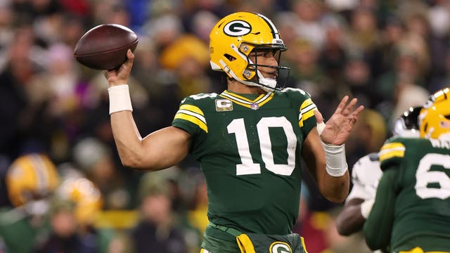 Packers lose to Eagles, Smith's TD catch helps Philadelphia