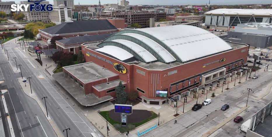 Milwaukee panel backs historic status for Panther Arena, High Life Theatre