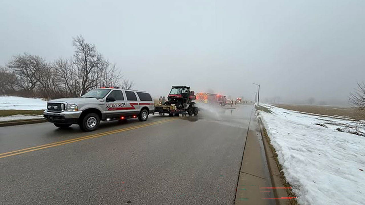 Village of Lomira crash; 37-year-old Milwaukee woman injured