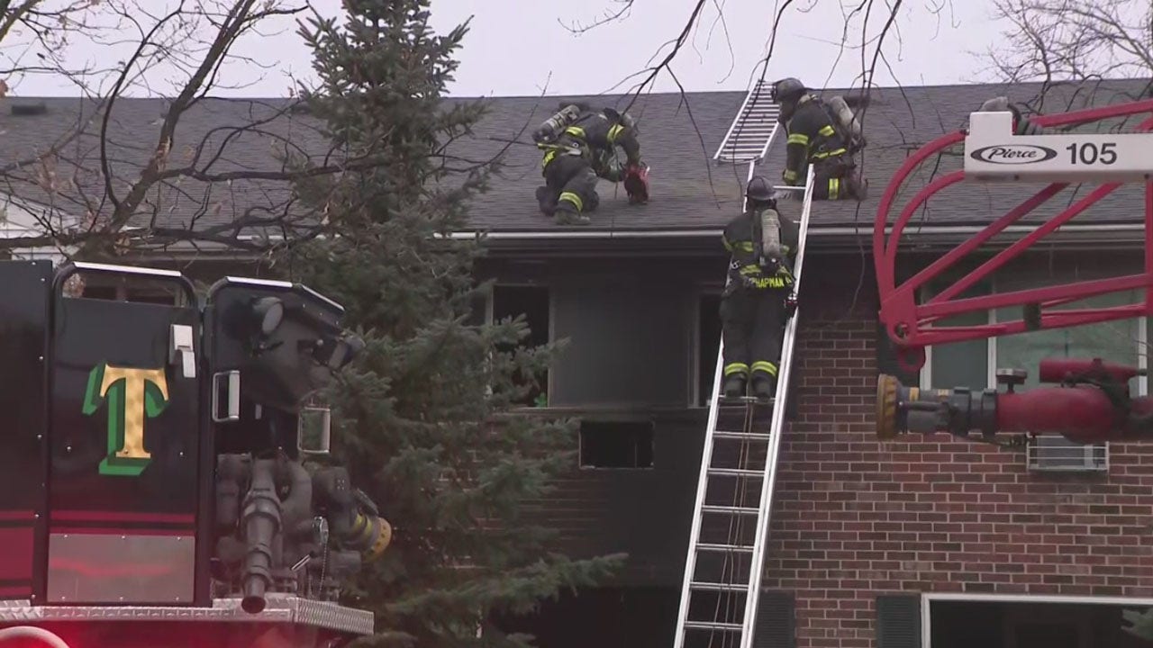 Milwaukee apartment building fire; 60th and Cold Spring