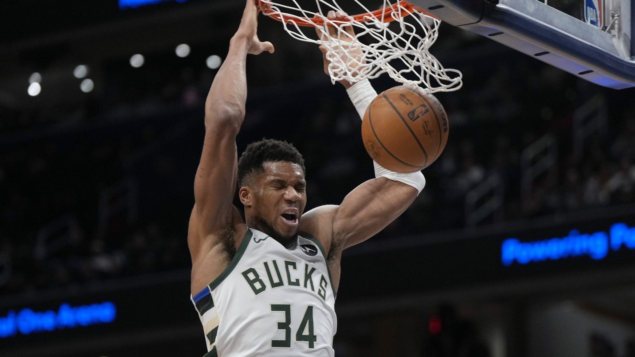 Bucks lose to Wizards; double-digit lead slips away