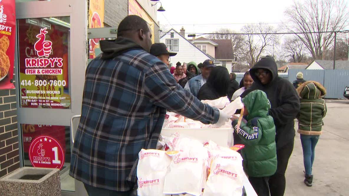 Milwaukee restaurant hands out 1,000 free meals; here's why
