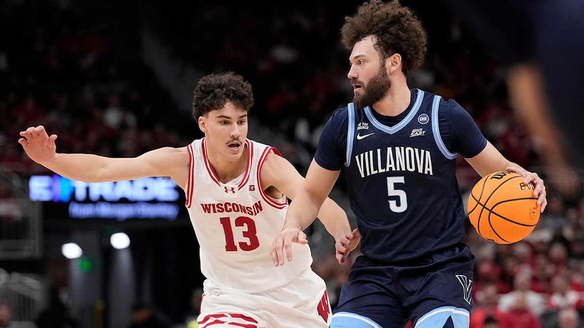 Villanova holds off Wisconsin in overtime, wins 76-66