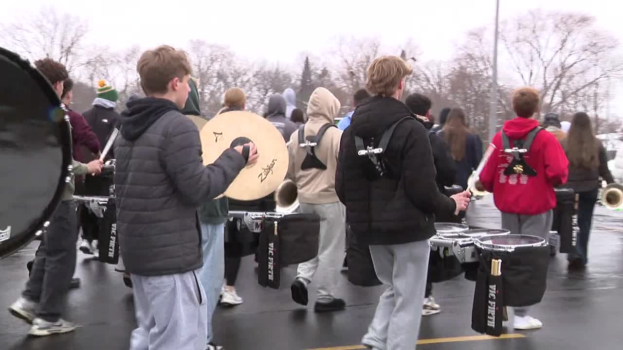 Greendale High School Marching Band headed to the Rose Bowl Parade