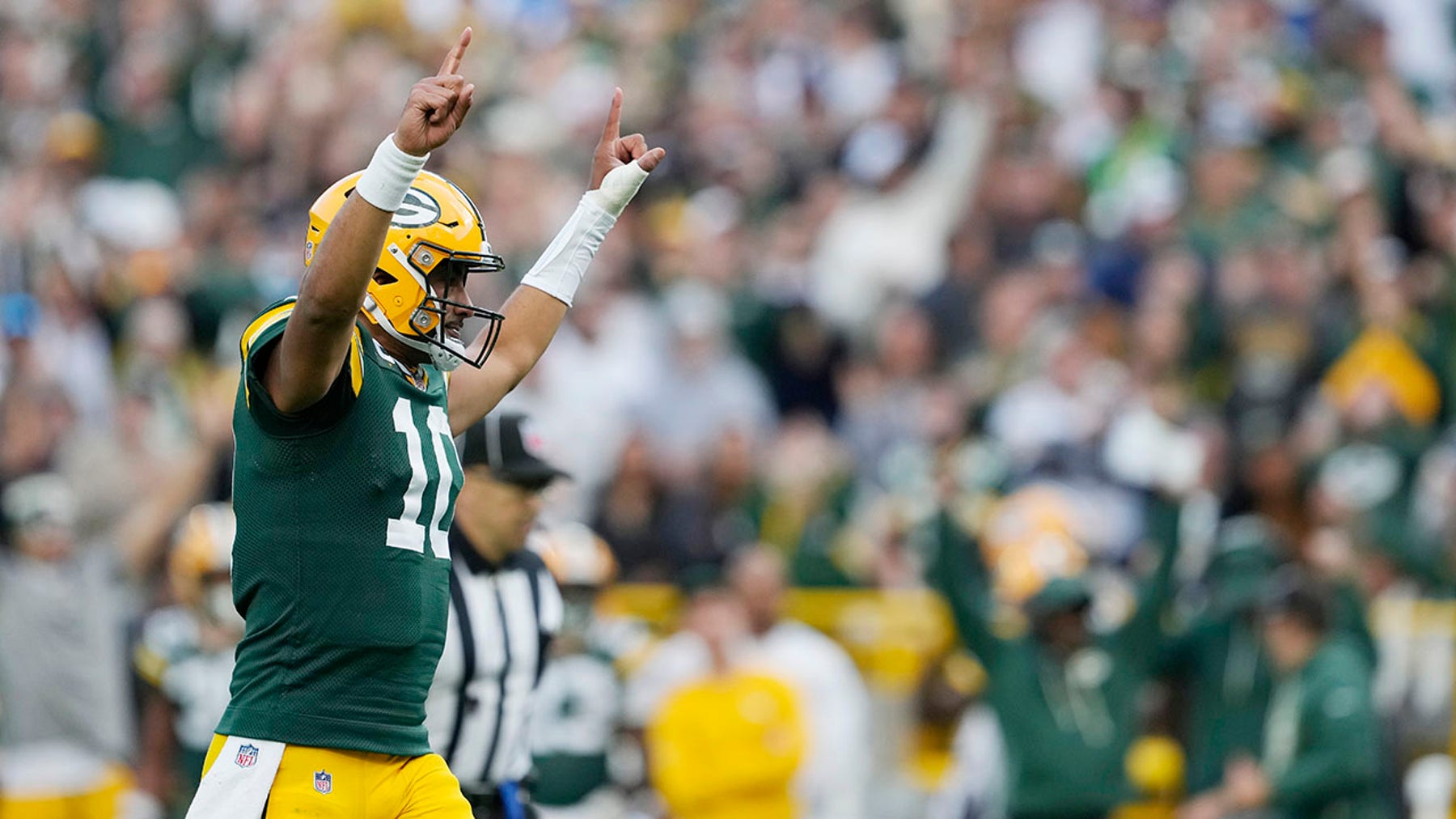 Green Bay Packers clinch playoff berth for third straight season