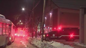 Milwaukee vacant building fire; nearby apartment complex evacuated