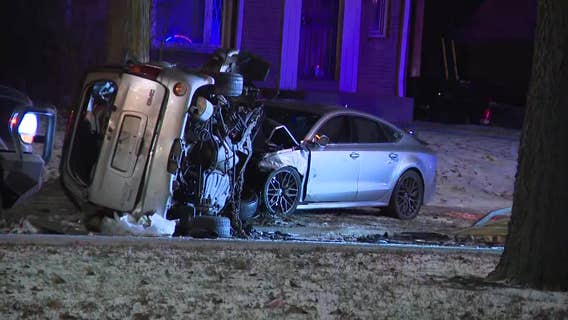 Milwaukee 2-vehicle crash at 19th and Capitol; 3 people hurt