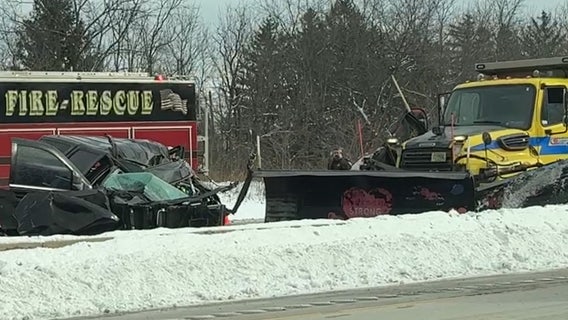 Waukesha County I-94 crash, vehicle rear-ends snowplow; 1 dead
