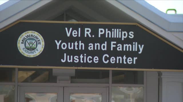 Milwaukee girl in custody, prosecutors weigh abduction charge