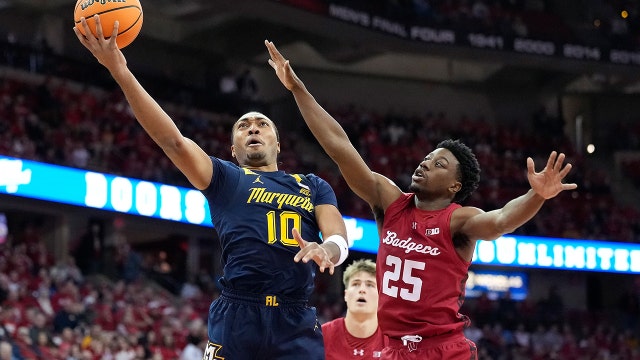 Wisconsin routs Marquette, Blackwell leads Badgers with 30 points