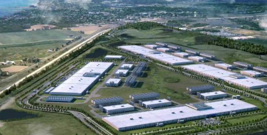 Port Washington data center, group claims open meetings violations