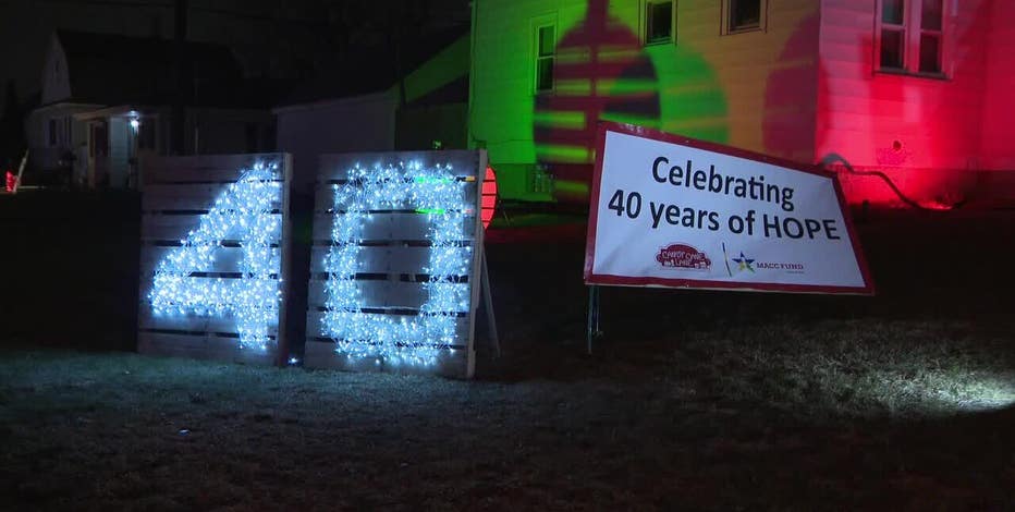 Candy Cane Lane in West Allis celebrates 40 years of fundraising