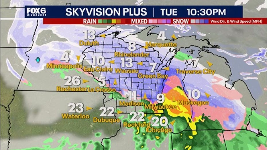 Wisconsin Snow and Mix 1030pm