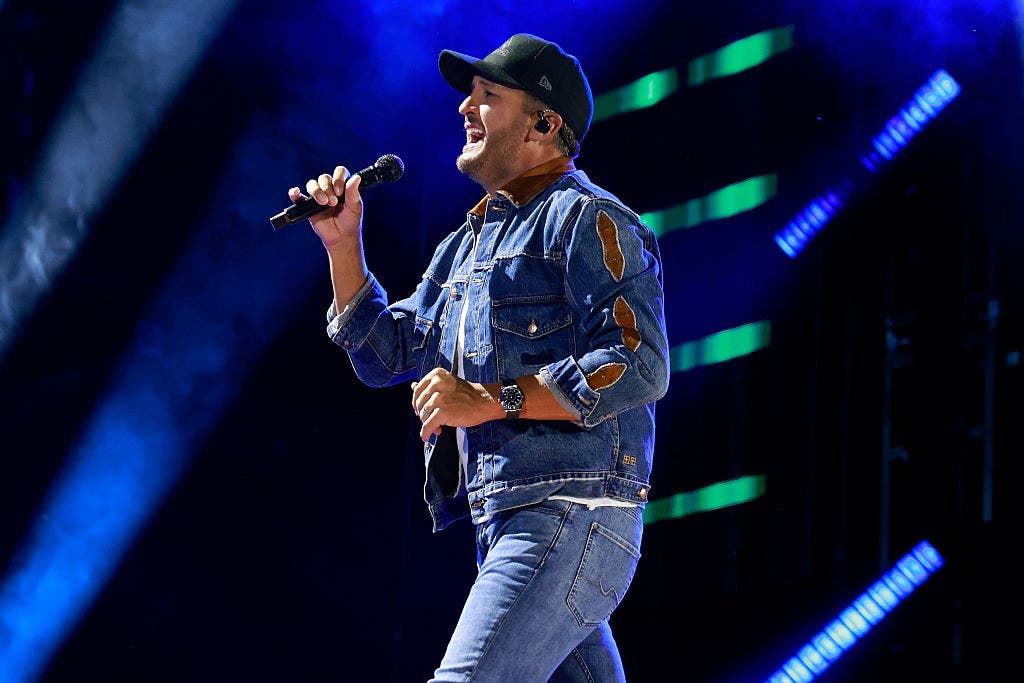 Luke Bryan to perform at Alpine Valley Music Theatre on Sept. 26