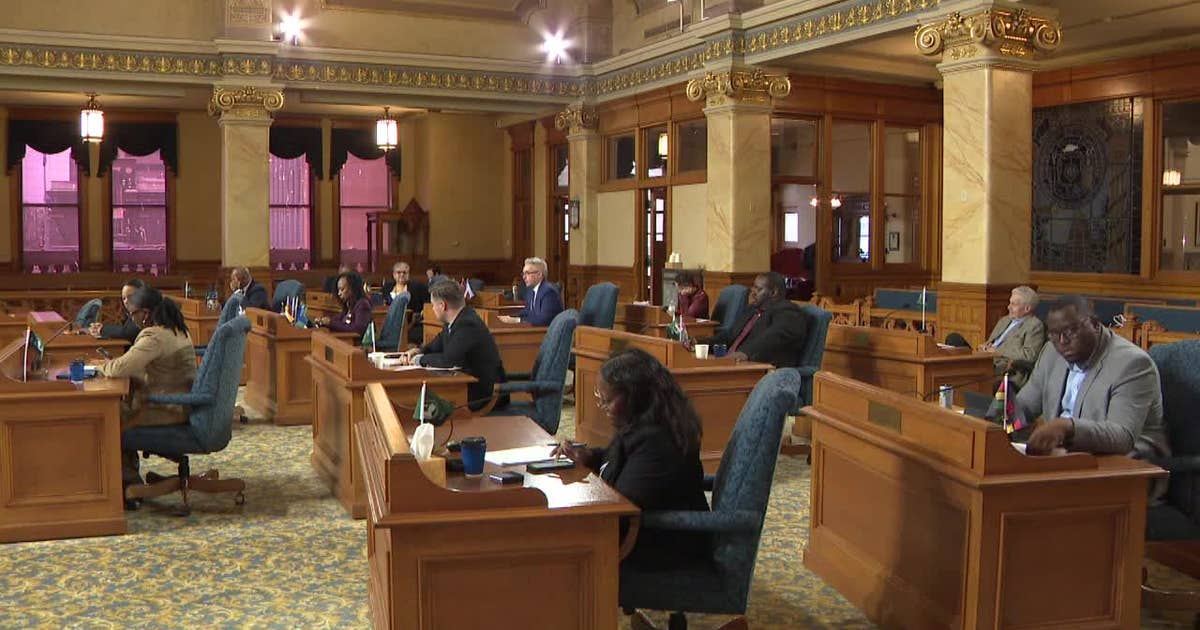 Questions over pay raises for Milwaukee Mayor, Common Council members