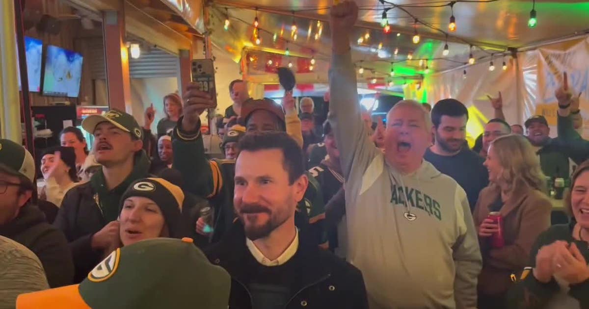 Packers playoff pep rally in Chicago, fans amped up for rivalry rematch