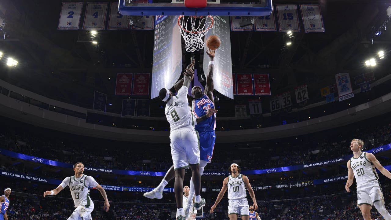 Bucks slide continues in loss to 76ers without Antetokounmpo