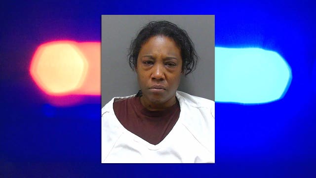 Racine woman accused of threatening family member with scissors, BBQ fork