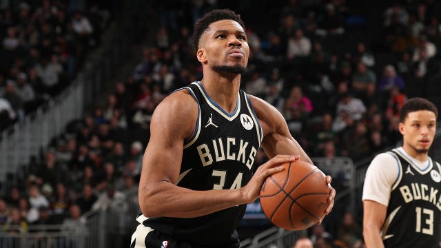 Giannis Antetokounmpo trade offers, Bucks 'starting to listen:' report