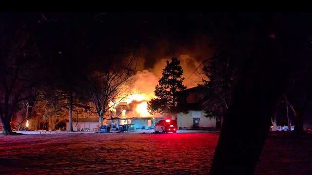 Fire damages historic Lake House Inn; 2 firefighters electrocuted