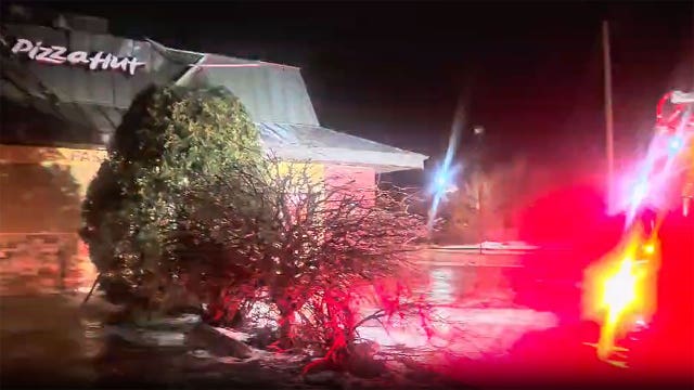 Racine Pizza Hut roof fire; restaurant damaged by smoke, water